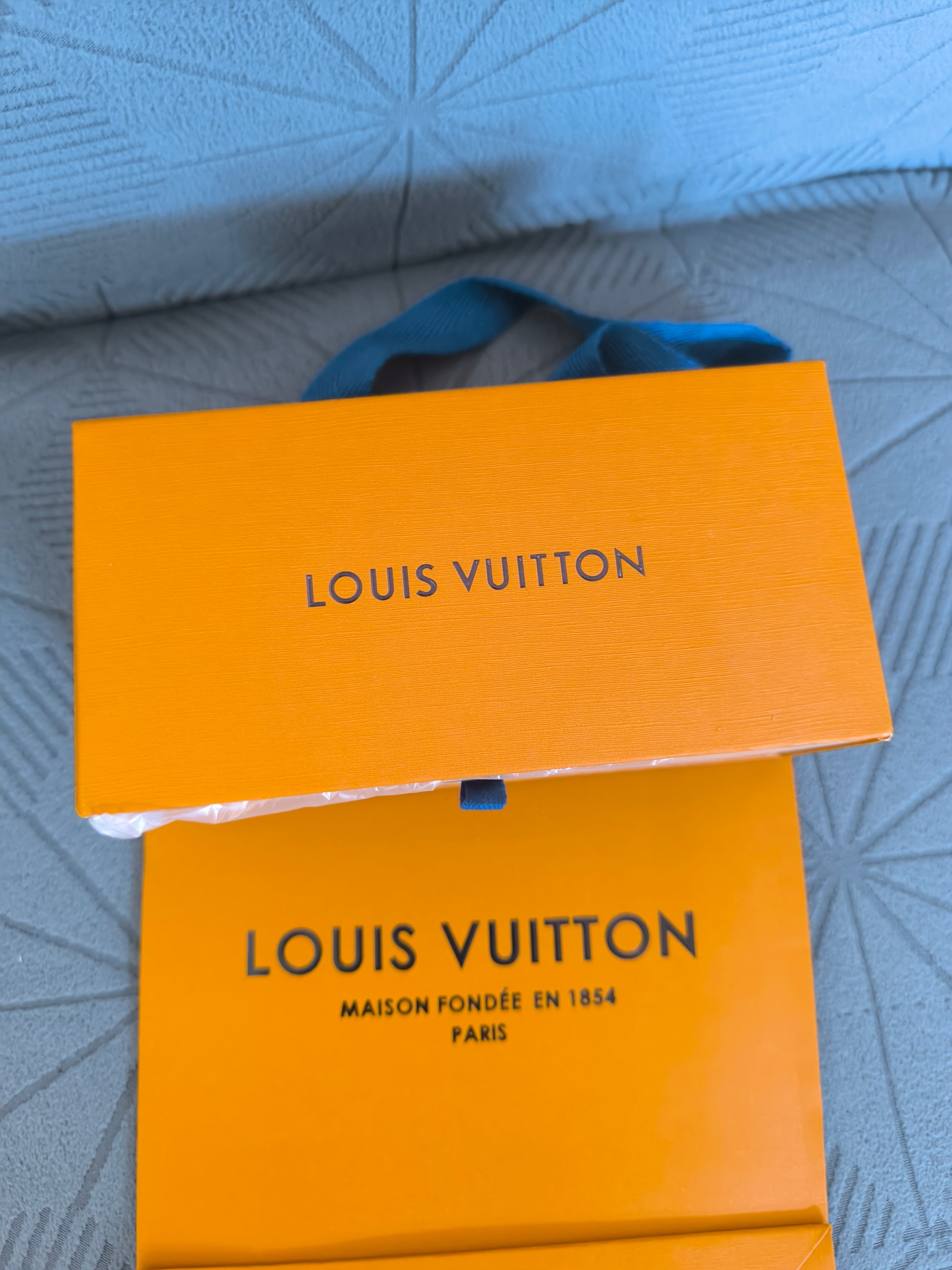 LV Shades