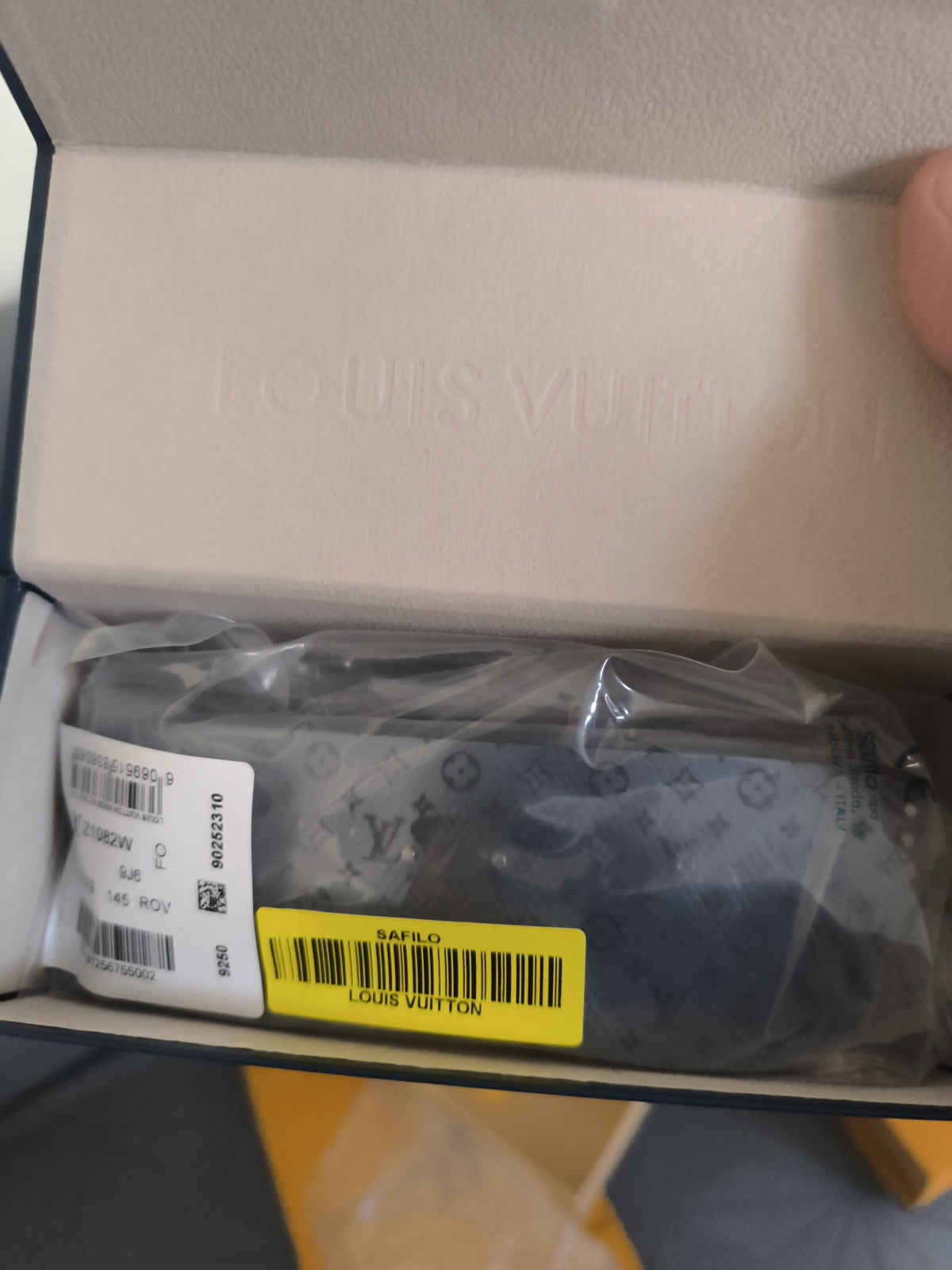 LV Shades